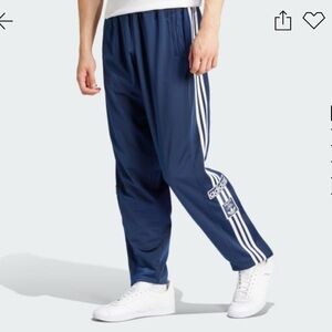 NWT ADIDAS ADICOLOR CLASSICS
ADIBREAK PANTS